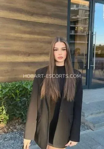 Hobart escorts Aniyah — 1